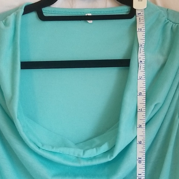 3xl super soft cowl neck top with side ruching - Picture 4 of 5
